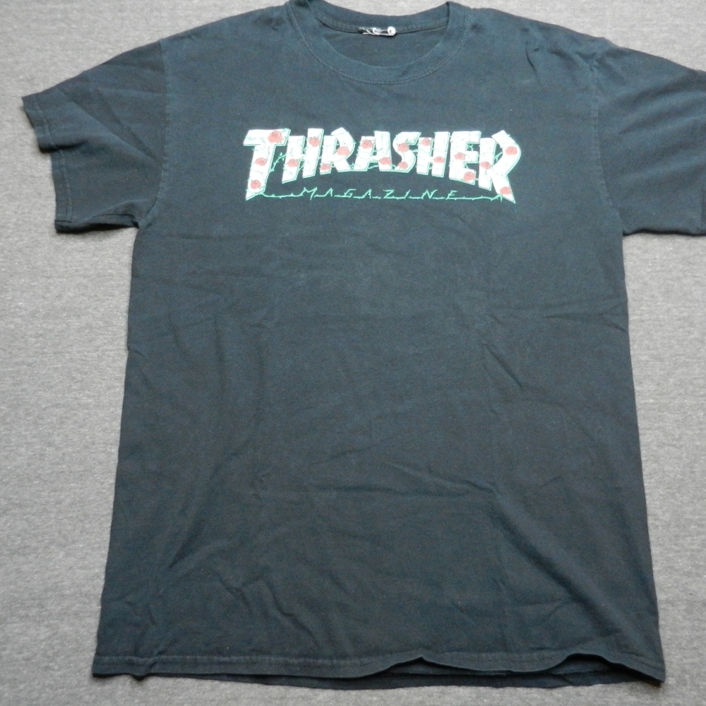 Y2K Thrasher Magazine Shirt Adult Medium Black‎ White Roses SS Vine Wrapped